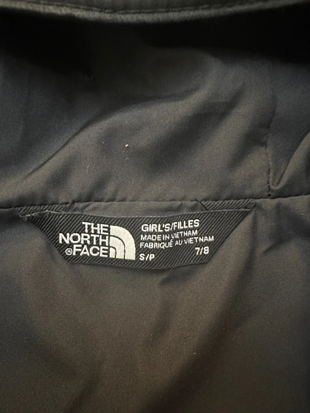 The North Face Waterproof Shell Jacket Girls S(7/8) Black DOWN JACKET IS MISSI